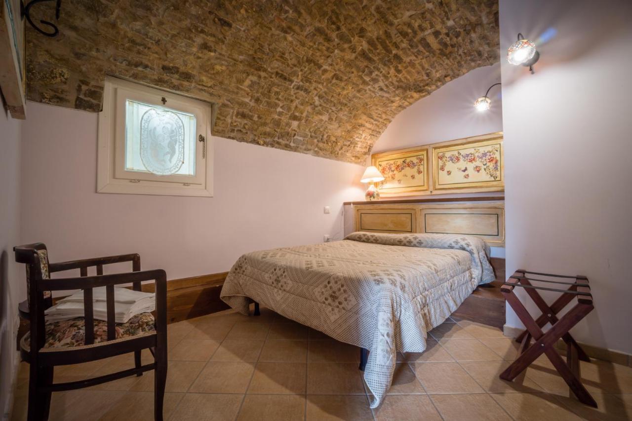 Borgo San Pietro Bed and Breakfast Agnone Esterno foto